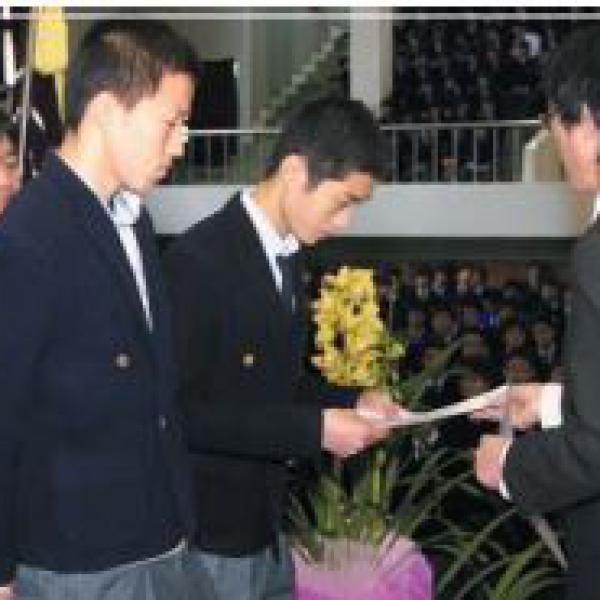  2009년 - 재학생 25명에게 2천6백여만 원의 장학금 전달